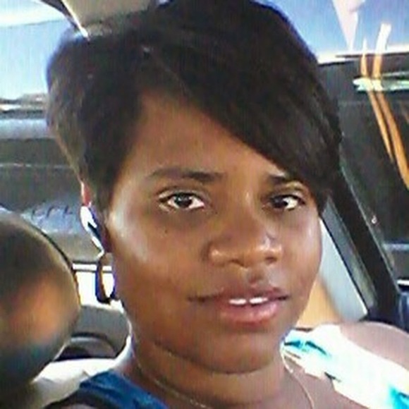 Meet your Posher, Charmaine - Picture 1 of 1